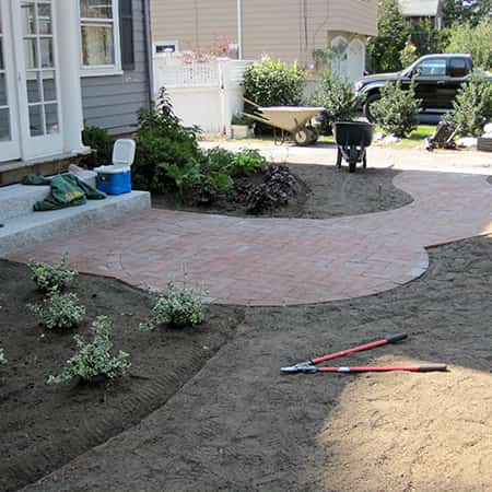 landscape-design-walkway-grass